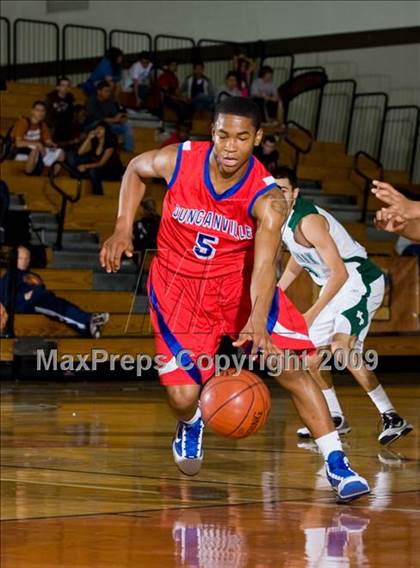 Thumbnail 3 in Kingwood Park vs. Duncanville (McDonalds Texas Invitational) photogallery.