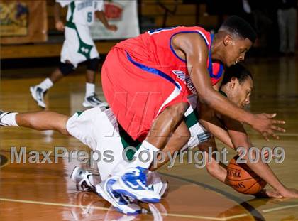 Thumbnail 1 in Kingwood Park vs. Duncanville (McDonalds Texas Invitational) photogallery.