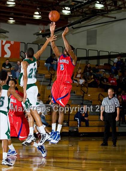 Thumbnail 1 in Kingwood Park vs. Duncanville (McDonalds Texas Invitational) photogallery.