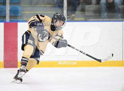 Thumbnail 3 in Newington Co-op vs. Conard (CCC South Final) photogallery.