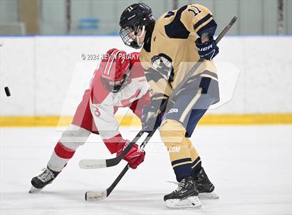 Thumbnail 3 in Newington Co-op vs. Conard (CCC South Final) photogallery.