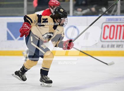 Thumbnail 3 in Newington Co-op vs. Conard (CCC South Final) photogallery.