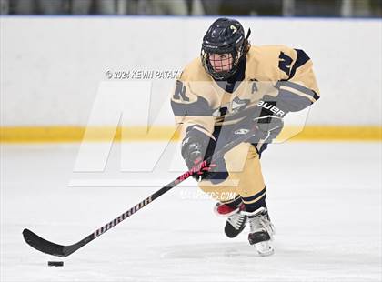 Thumbnail 1 in Newington Co-op vs. Conard (CCC South Final) photogallery.