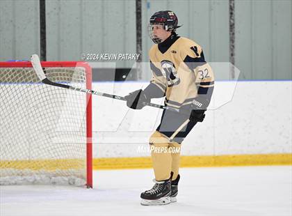 Thumbnail 1 in Newington Co-op vs. Conard (CCC South Final) photogallery.