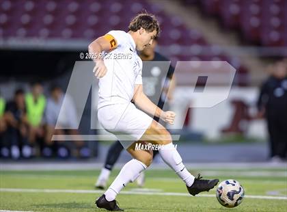 Thumbnail 2 in Grand Oaks vs Mesquite Horn (UIL 6A D2 Soccer Regional Semifinal) photogallery.