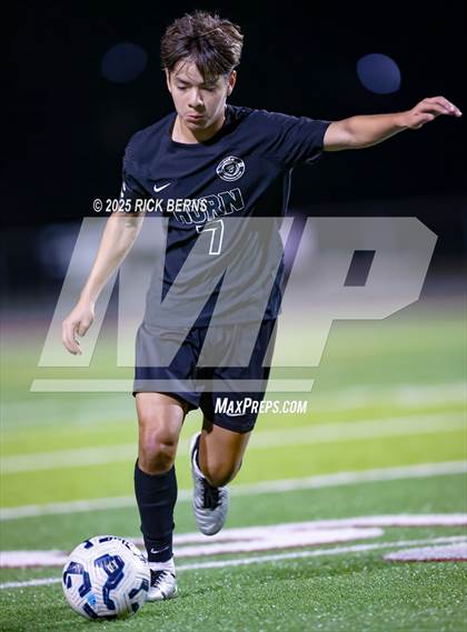 Thumbnail 2 in Grand Oaks vs Mesquite Horn (UIL 6A D2 Soccer Regional Semifinal) photogallery.