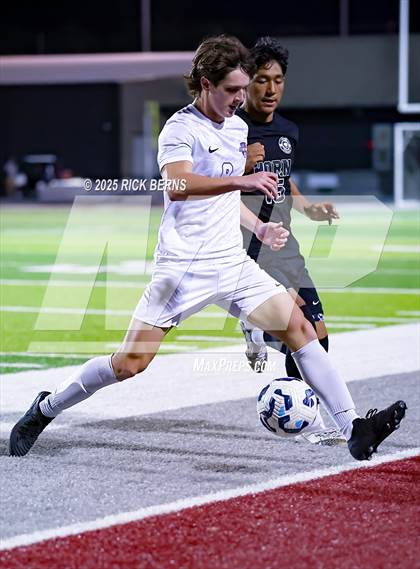 Thumbnail 1 in Grand Oaks vs Mesquite Horn (UIL 6A D2 Soccer Regional Semifinal) photogallery.