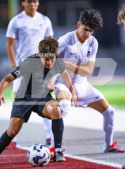 Thumbnail 1 in Grand Oaks vs Mesquite Horn (UIL 6A D2 Soccer Regional Semifinal) photogallery.