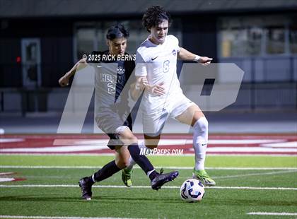 Thumbnail 3 in Grand Oaks vs Mesquite Horn (UIL 6A D2 Soccer Regional Semifinal) photogallery.