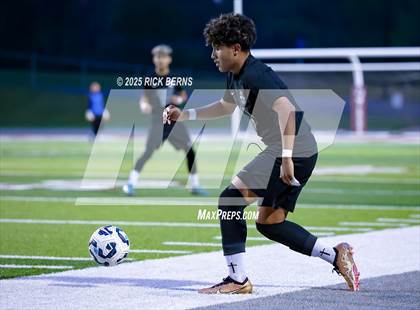 Thumbnail 2 in Grand Oaks vs Mesquite Horn (UIL 6A D2 Soccer Regional Semifinal) photogallery.