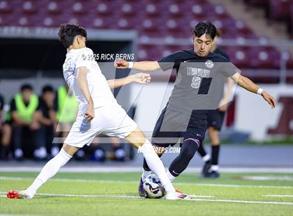 Thumbnail 1 in Grand Oaks vs Mesquite Horn (UIL 6A D2 Soccer Regional Semifinal) photogallery.