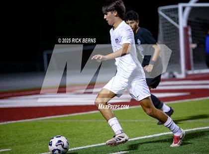 Thumbnail 2 in Grand Oaks vs Mesquite Horn (UIL 6A D2 Soccer Regional Semifinal) photogallery.