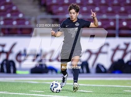 Thumbnail 3 in Grand Oaks vs Mesquite Horn (UIL 6A D2 Soccer Regional Semifinal) photogallery.