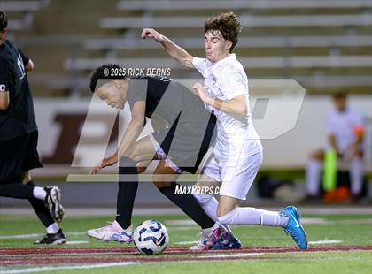 Thumbnail 2 in Grand Oaks vs Mesquite Horn (UIL 6A D2 Soccer Regional Semifinal) photogallery.