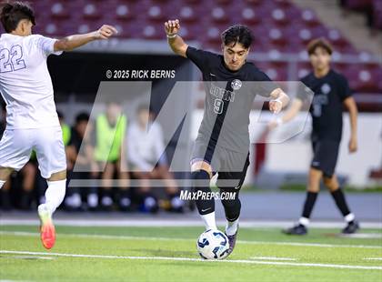 Thumbnail 3 in Grand Oaks vs Mesquite Horn (UIL 6A D2 Soccer Regional Semifinal) photogallery.