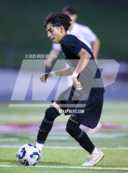 Thumbnail 3 in Grand Oaks vs Mesquite Horn (UIL 6A D2 Soccer Regional Semifinal) photogallery.