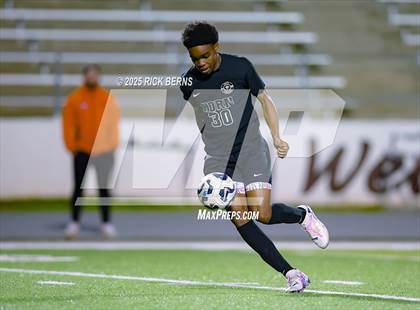 Thumbnail 3 in Grand Oaks vs Mesquite Horn (UIL 6A D2 Soccer Regional Semifinal) photogallery.