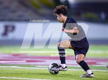 Thumbnail 1 in Grand Oaks vs Mesquite Horn (UIL 6A D2 Soccer Regional Semifinal) photogallery.