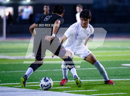 Thumbnail 3 in Grand Oaks vs Mesquite Horn (UIL 6A D2 Soccer Regional Semifinal) photogallery.