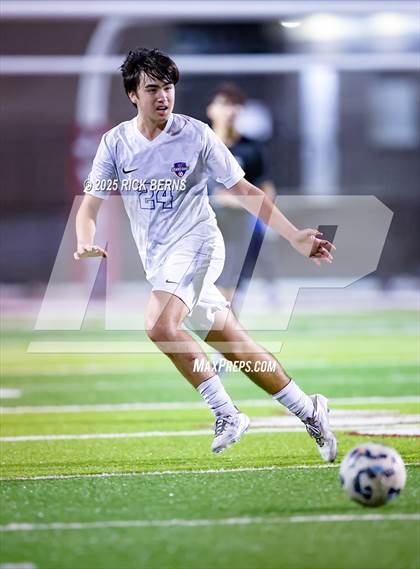 Thumbnail 3 in Grand Oaks vs Mesquite Horn (UIL 6A D2 Soccer Regional Semifinal) photogallery.