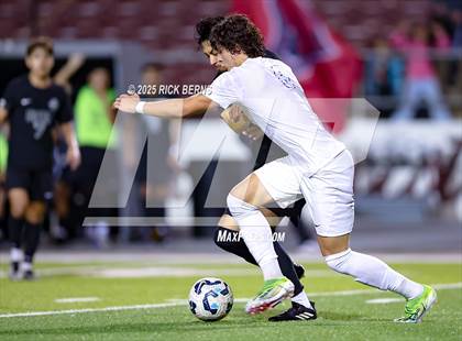 Thumbnail 3 in Grand Oaks vs Mesquite Horn (UIL 6A D2 Soccer Regional Semifinal) photogallery.