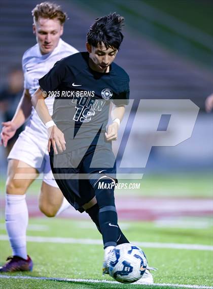 Thumbnail 1 in Grand Oaks vs Mesquite Horn (UIL 6A D2 Soccer Regional Semifinal) photogallery.