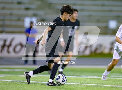 Thumbnail 1 in Grand Oaks vs Mesquite Horn (UIL 6A D2 Soccer Regional Semifinal) photogallery.