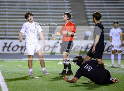 Thumbnail 1 in Grand Oaks vs Mesquite Horn (UIL 6A D2 Soccer Regional Semifinal) photogallery.