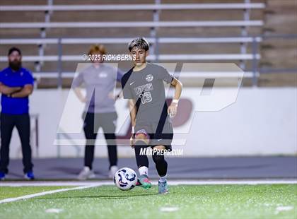 Thumbnail 3 in Grand Oaks vs Mesquite Horn (UIL 6A D2 Soccer Regional Semifinal) photogallery.