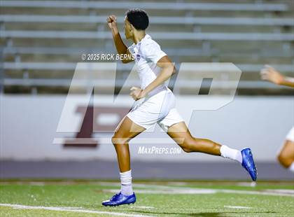 Thumbnail 1 in Grand Oaks vs Mesquite Horn (UIL 6A D2 Soccer Regional Semifinal) photogallery.