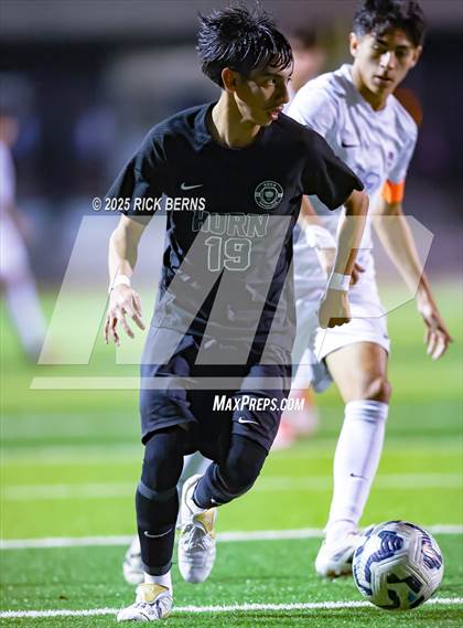 Thumbnail 1 in Grand Oaks vs Mesquite Horn (UIL 6A D2 Soccer Regional Semifinal) photogallery.