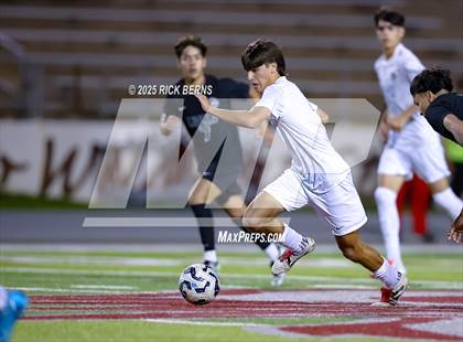 Thumbnail 3 in Grand Oaks vs Mesquite Horn (UIL 6A D2 Soccer Regional Semifinal) photogallery.
