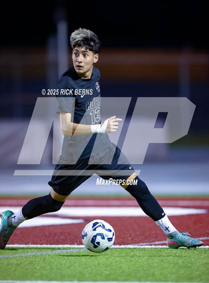 Thumbnail 1 in Grand Oaks vs Mesquite Horn (UIL 6A D2 Soccer Regional Semifinal) photogallery.