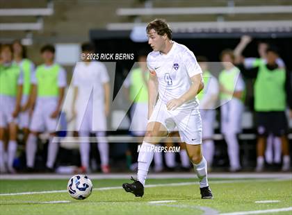 Thumbnail 2 in Grand Oaks vs Mesquite Horn (UIL 6A D2 Soccer Regional Semifinal) photogallery.