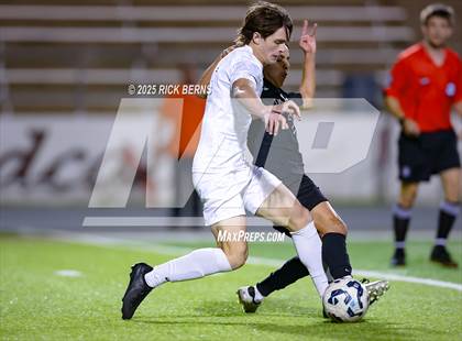 Thumbnail 3 in Grand Oaks vs Mesquite Horn (UIL 6A D2 Soccer Regional Semifinal) photogallery.