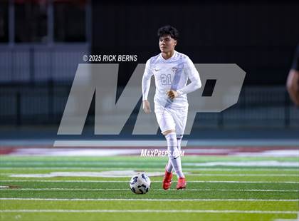 Thumbnail 2 in Grand Oaks vs Mesquite Horn (UIL 6A D2 Soccer Regional Semifinal) photogallery.