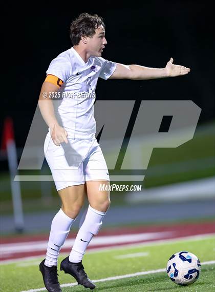 Thumbnail 3 in Grand Oaks vs Mesquite Horn (UIL 6A D2 Soccer Regional Semifinal) photogallery.