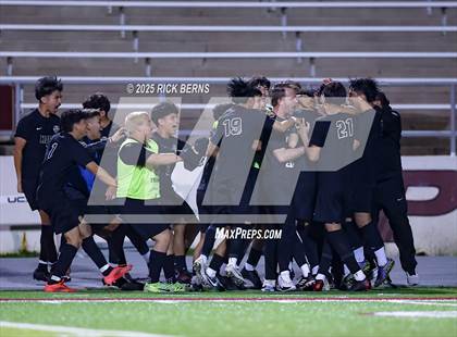 Thumbnail 1 in Grand Oaks vs Mesquite Horn (UIL 6A D2 Soccer Regional Semifinal) photogallery.