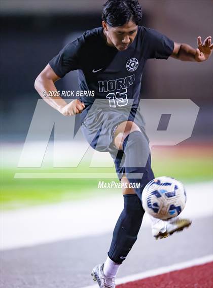 Thumbnail 1 in Grand Oaks vs Mesquite Horn (UIL 6A D2 Soccer Regional Semifinal) photogallery.