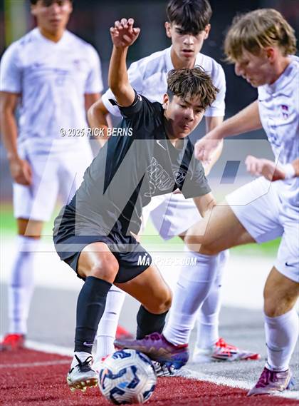 Thumbnail 3 in Grand Oaks vs Mesquite Horn (UIL 6A D2 Soccer Regional Semifinal) photogallery.