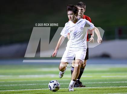 Thumbnail 3 in Grand Oaks vs Mesquite Horn (UIL 6A D2 Soccer Regional Semifinal) photogallery.
