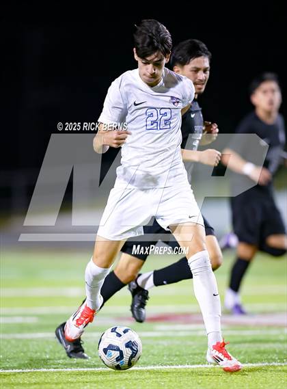 Thumbnail 1 in Grand Oaks vs Mesquite Horn (UIL 6A D2 Soccer Regional Semifinal) photogallery.
