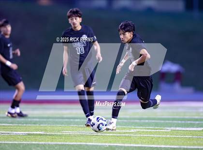 Thumbnail 3 in Grand Oaks vs Mesquite Horn (UIL 6A D2 Soccer Regional Semifinal) photogallery.