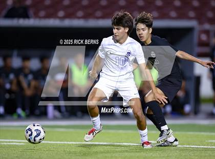 Thumbnail 3 in Grand Oaks vs Mesquite Horn (UIL 6A D2 Soccer Regional Semifinal) photogallery.