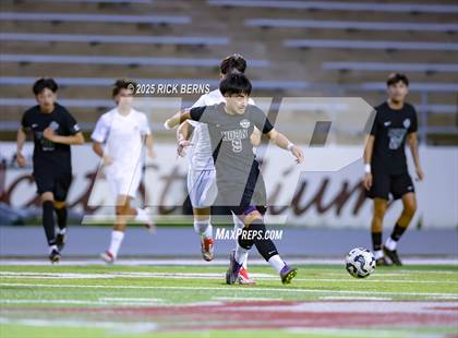 Thumbnail 3 in Grand Oaks vs Mesquite Horn (UIL 6A D2 Soccer Regional Semifinal) photogallery.