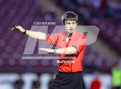 Thumbnail 1 in Grand Oaks vs Mesquite Horn (UIL 6A D2 Soccer Regional Semifinal) photogallery.