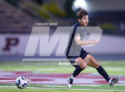 Thumbnail 3 in Grand Oaks vs Mesquite Horn (UIL 6A D2 Soccer Regional Semifinal) photogallery.