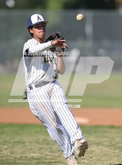 Thumbnail 2 in Anaheim vs. McQueen photogallery.