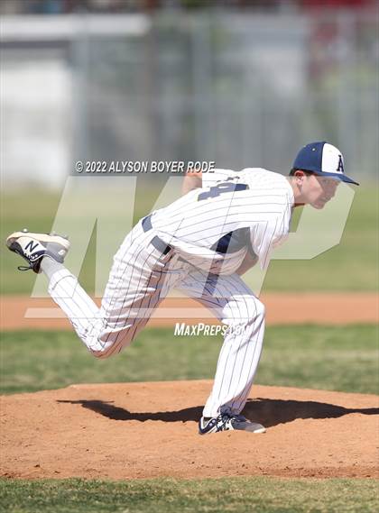 Thumbnail 2 in Anaheim vs. McQueen photogallery.