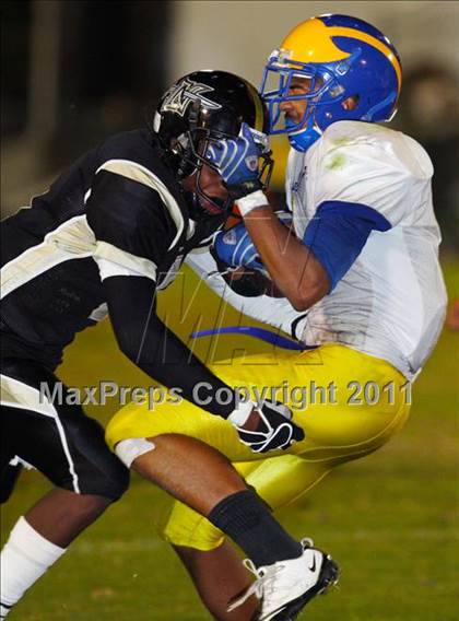 Thumbnail 2 in Northview vs. San Dimas photogallery.